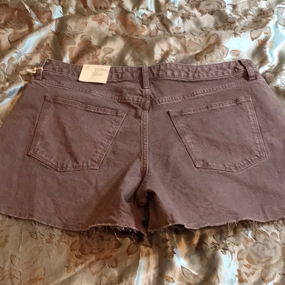 NWT Universal Threads Vintage Midi Stretch frayed hem shorts fitted hip … - Picture 6 of 9